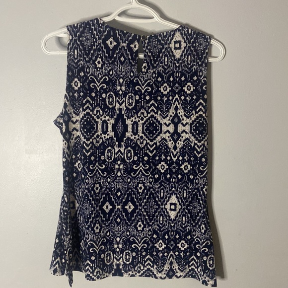 Tommy Hilfiger - Women’s Sleeveless Blouse - Navy Blue & Off White - Size US Sm - Picture 4 of 5